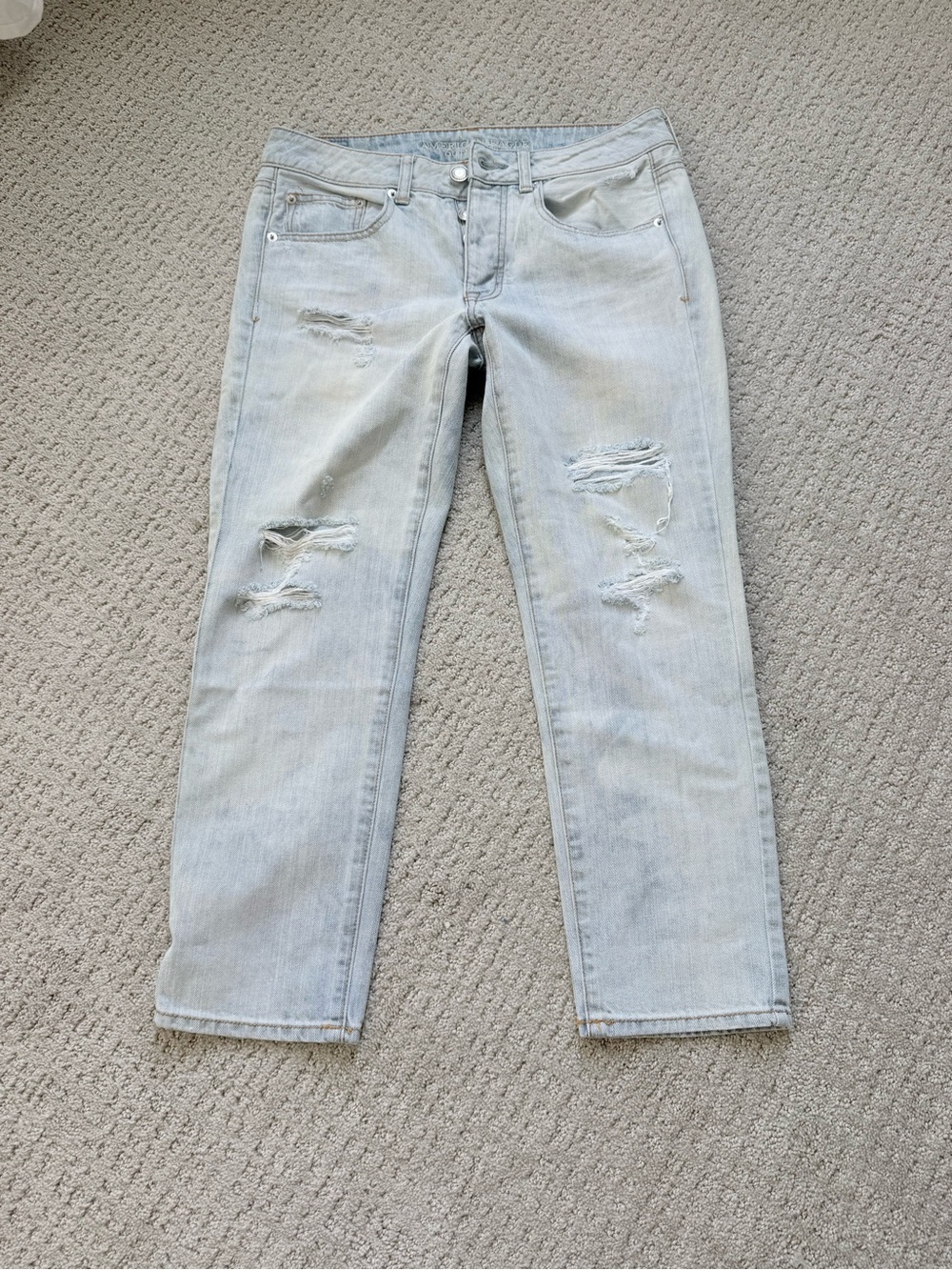 Vintage Y2K American Eagle Outfitters Light Wash Distressed Cropped Jeans - Picture 2 of 8